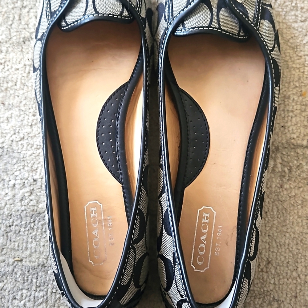 EUC COACH SHOES SIZE 10